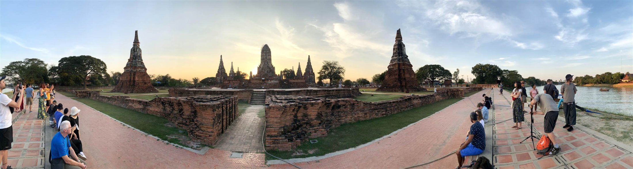 Toàn cảnh đền Chaiwatthanaram tại Ayutthaya Thái Lan
