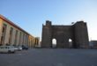 Chuẩn bị du lịch Iran - Cổng thành nổi tiếng tại Tabriz.  Photo Samgoshare 