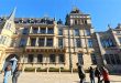 Trước cung điện Grand Ducal Luxembourg