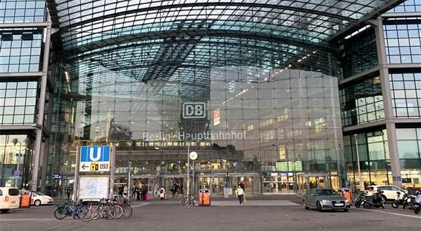 Lưu luyến Berlin đến Praha Cọng Hòa Czech